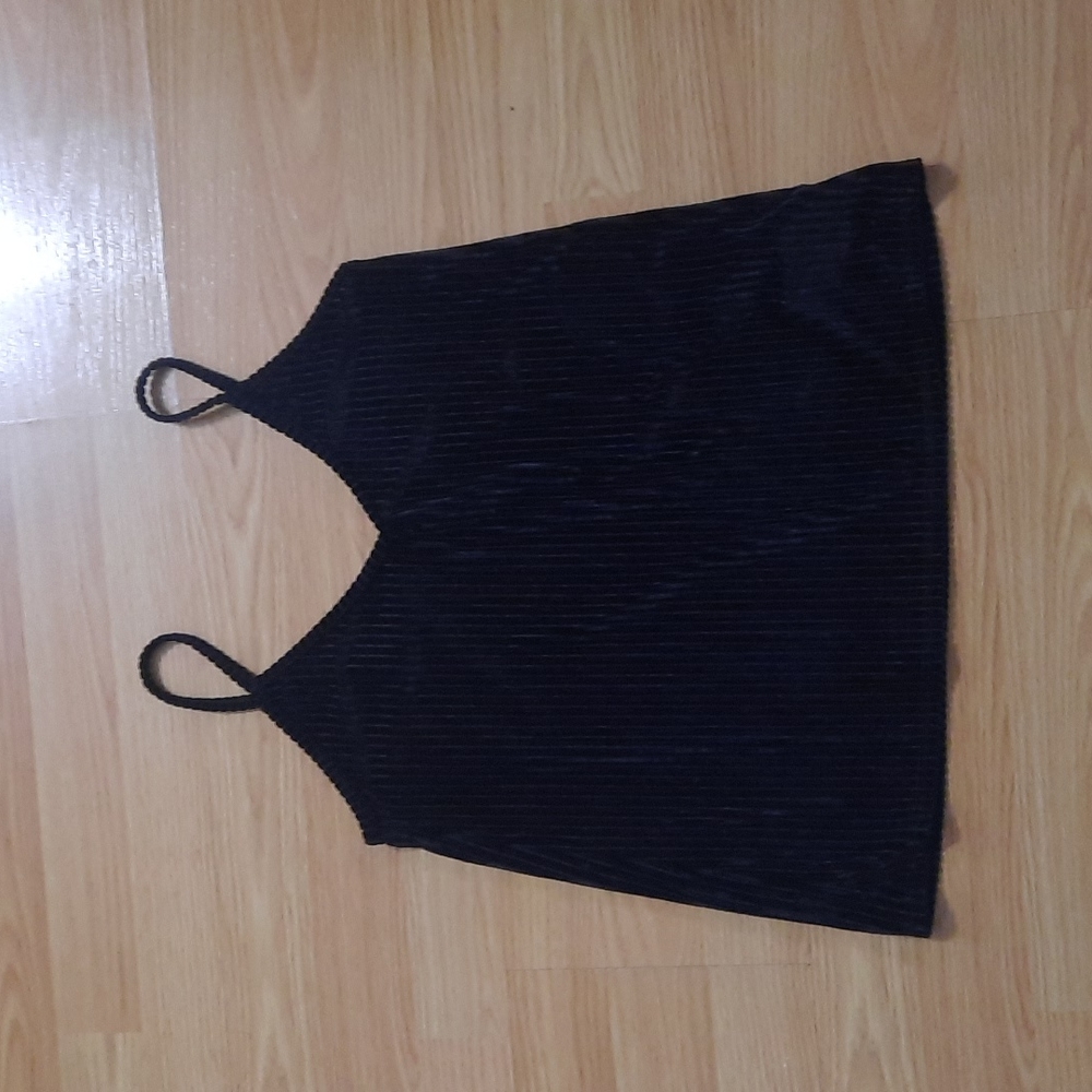 Blackโ velvet cami